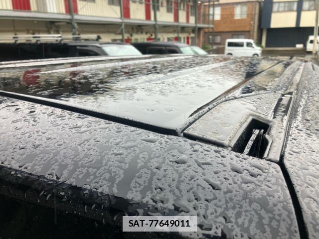 Toyota VOXY 2018-03 7799902-4