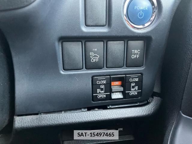 Toyota VOXY 2014-05 7799973-19