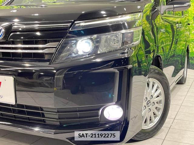 Toyota VOXY 2015-09 7800750-12