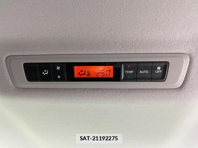 Toyota VOXY 2015-09 7800750-6