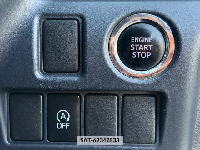 Toyota VOXY 2016-11 7801010-14