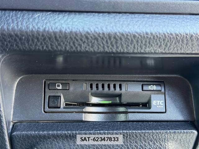 Toyota VOXY 2016-11 7801010-16
