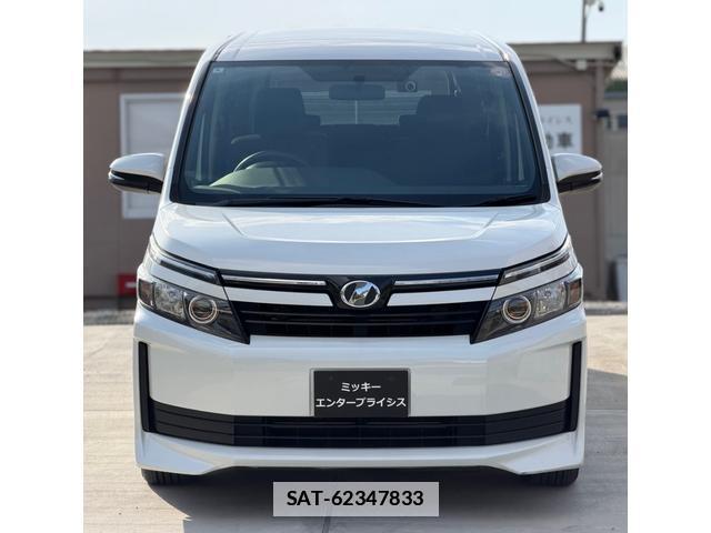 Toyota VOXY 2016-11 7801010-2