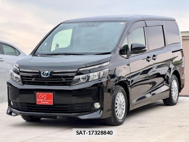 Toyota VOXY 2014-03 7801017-1