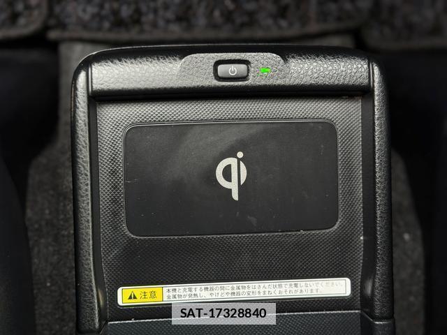 Toyota VOXY 2014-03 7801017-11