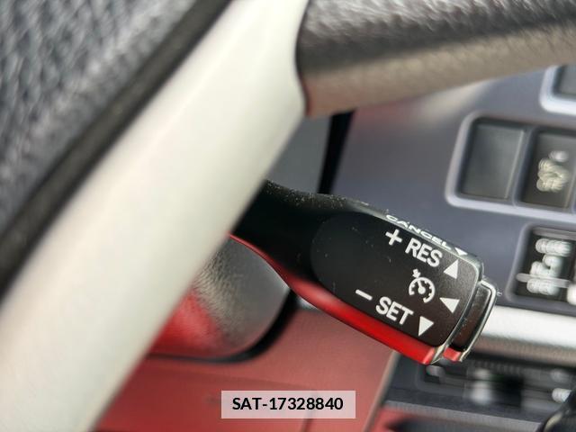 Toyota VOXY 2014-03 7801017-12