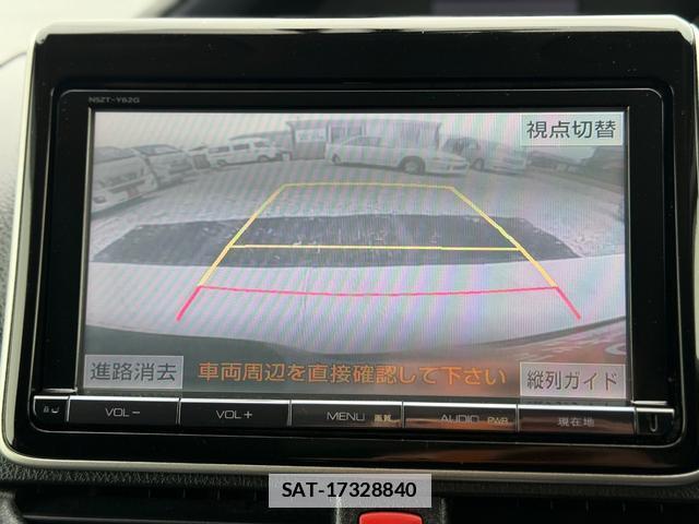 Toyota VOXY 2014-03 7801017-15