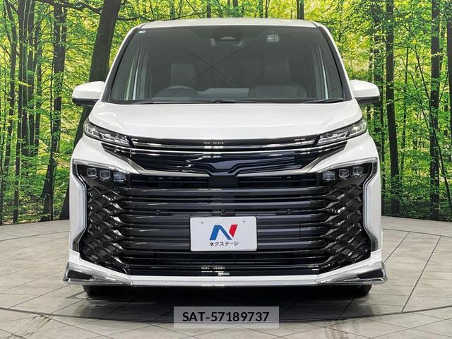 Toyota VOXY 2025-03 7801035-14