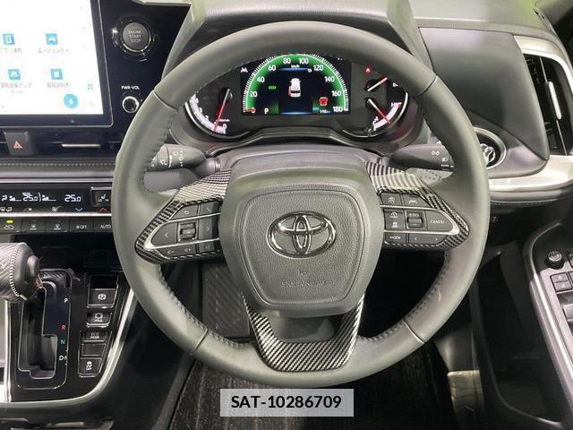 Toyota VOXY 2024-08 7801544-11