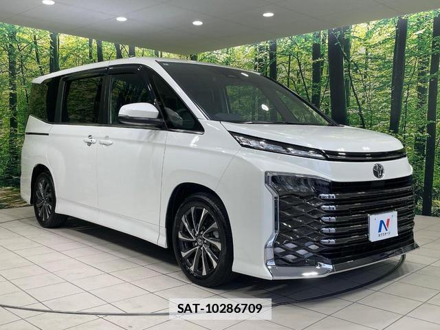 Toyota VOXY 2024-08 7801544-16