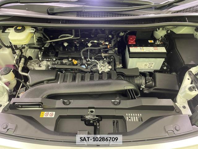 Toyota VOXY 2024-08 7801544-17
