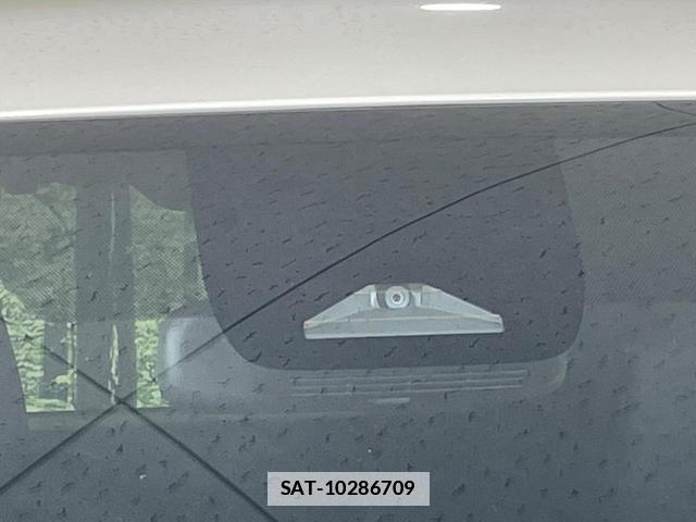 Toyota VOXY 2024-08 7801544-2