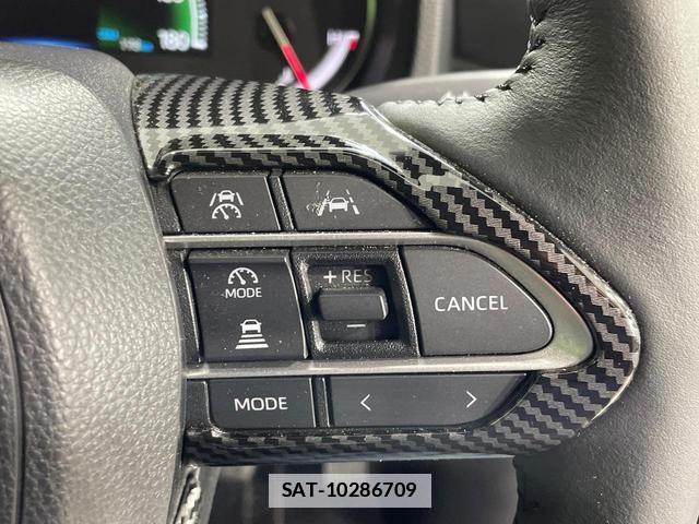 Toyota VOXY 2024-08 7801544-5