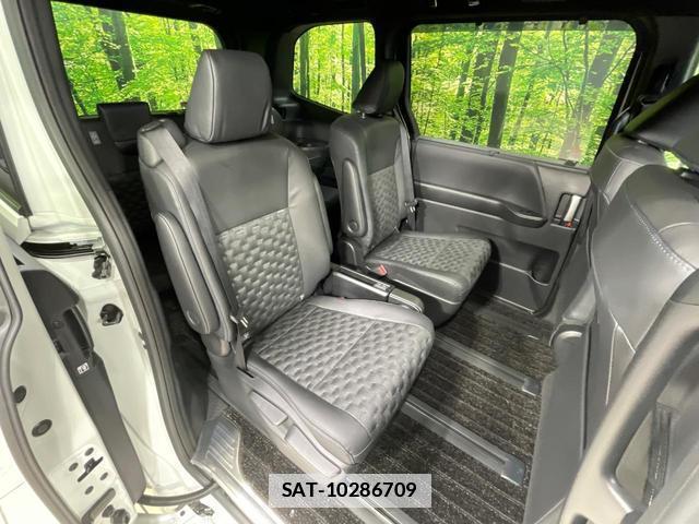 Toyota VOXY 2024-08 7801544-8