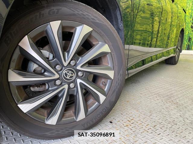 Toyota VOXY 2025-07 7802017-13