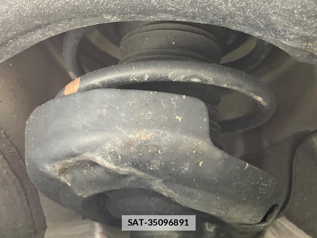 Toyota VOXY 2025-07 7802017-19