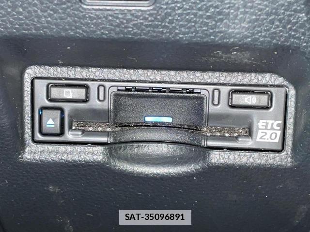 Toyota VOXY 2025-07 7802017-6