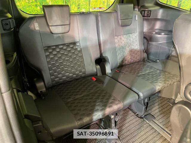 Toyota VOXY 2025-07 7802017-9
