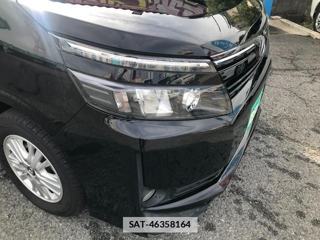 Toyota VOXY 2016-07 7802156-14