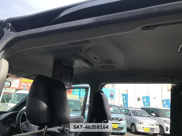 Toyota VOXY 2016-07 7802156-4