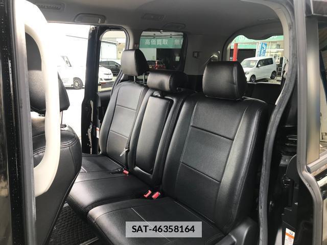 Toyota VOXY 2016-07 7802156-6