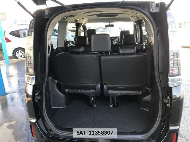 Toyota VOXY 2014-02 7802157-12