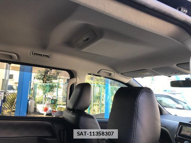 Toyota VOXY 2014-02 7802157-15