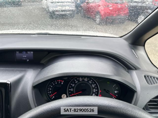 Toyota VOXY 2019-06 7802778-11