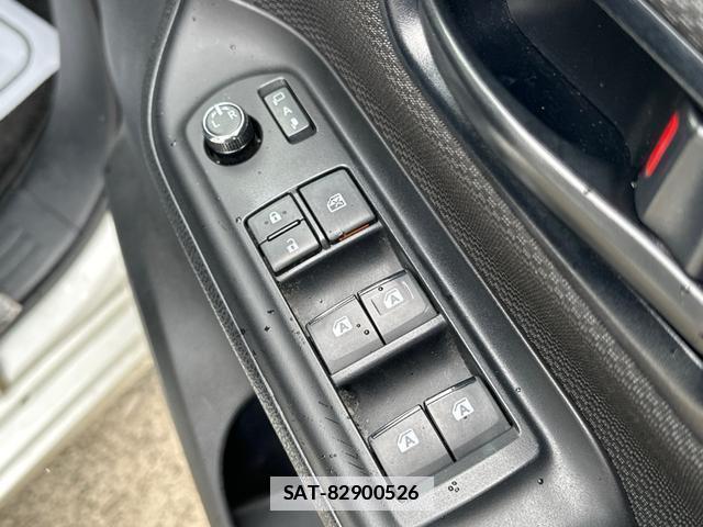 Toyota VOXY 2019-06 7802778-18