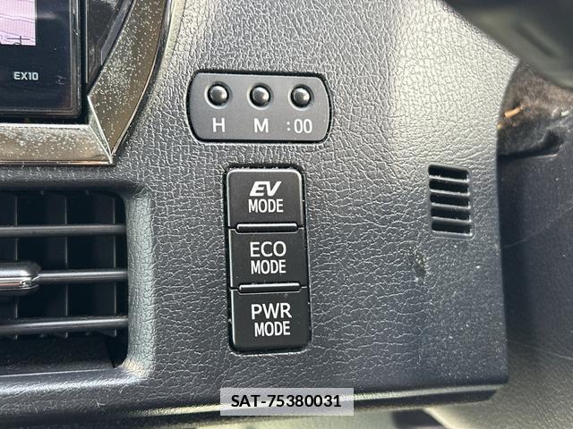 Toyota VOXY 2015-07 7802796-9