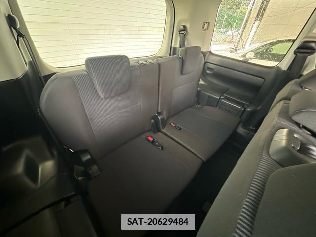 Toyota VOXY 2019-06 7802820-16