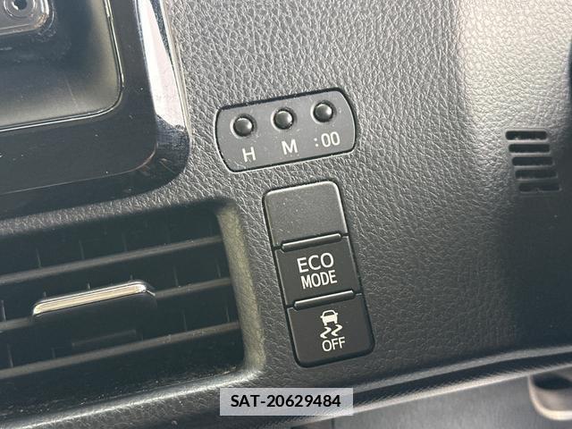 Toyota VOXY 2019-06 7802820-9