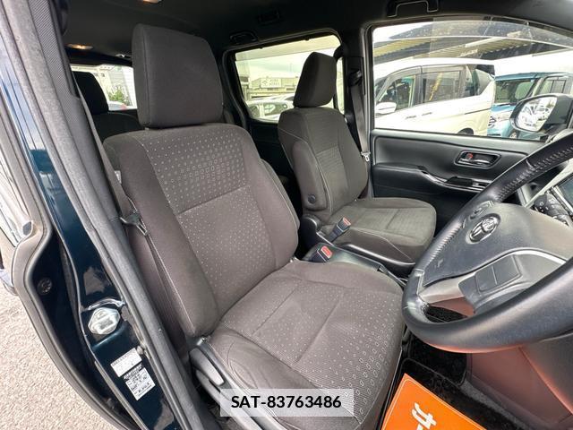 Toyota VOXY 2019-05 7802825-10