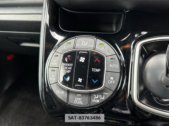 Toyota VOXY 2019-05 7802825-6