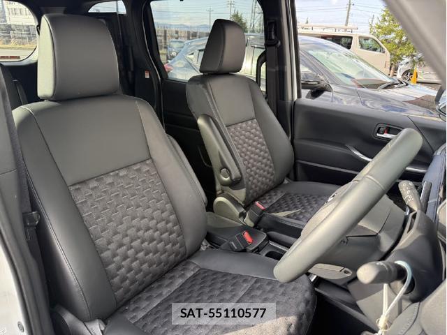Toyota VOXY 2024-06 7803184-11