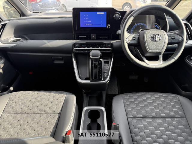 Toyota VOXY 2024-06 7803184-4