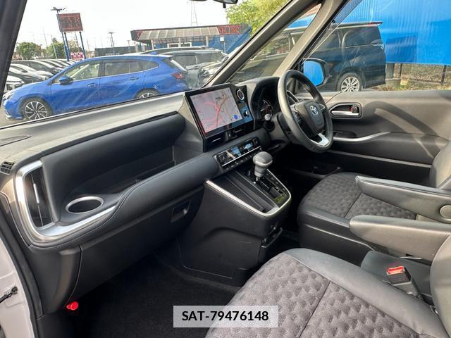 Toyota VOXY 2022-09 7803532-11