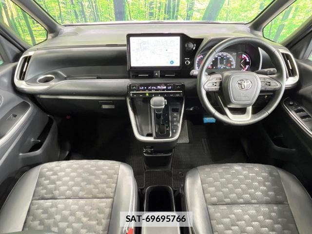 Toyota VOXY 2023-11 7803742-1