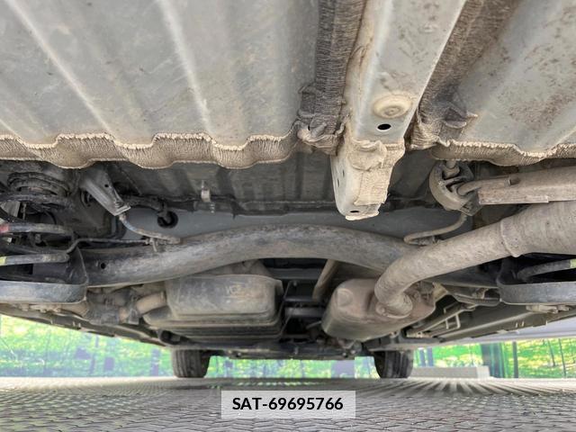 Toyota VOXY 2023-11 7803742-18