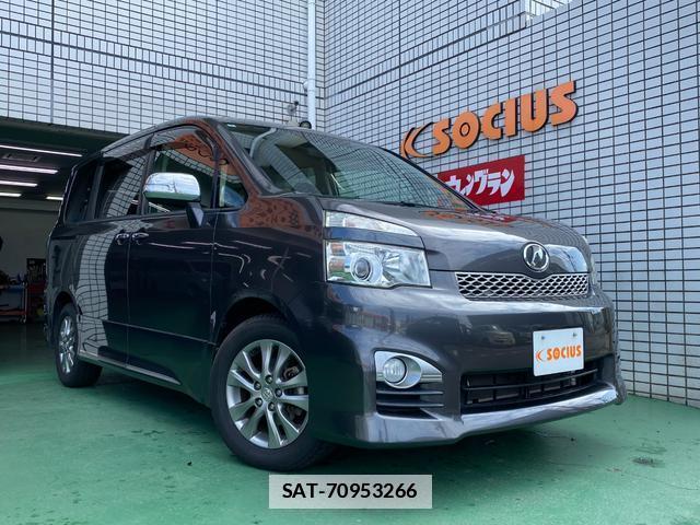 Toyota VOXY 2012-02 7803979-0