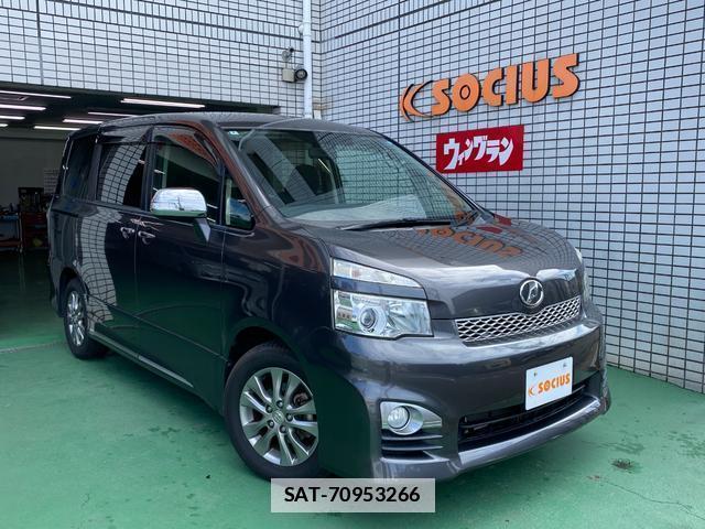 Toyota VOXY 2012-02 7803979-10