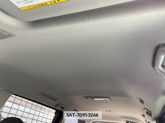 Toyota VOXY 2012-02 7803979-9