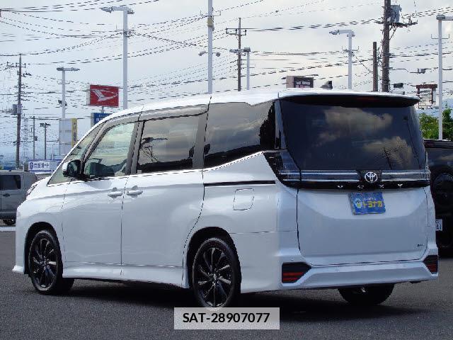 Toyota VOXY 2026-06 7804237-1