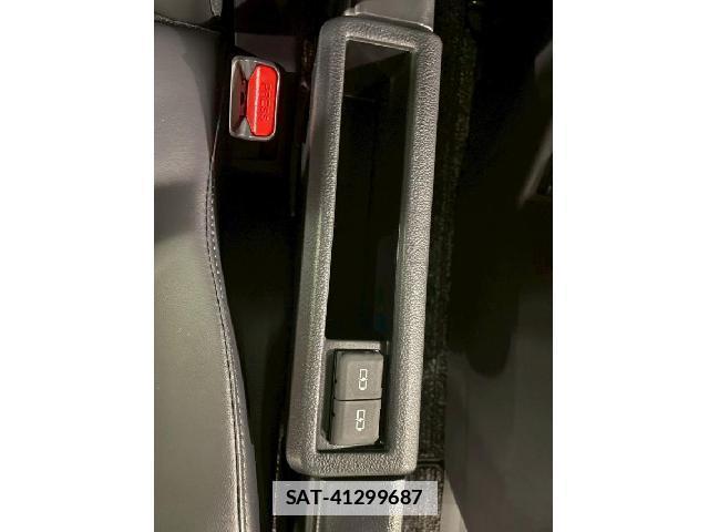Toyota VOXY 2026-06 7804425-15
