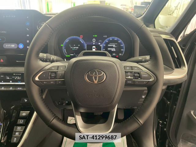 Toyota VOXY 2026-06 7804425-4