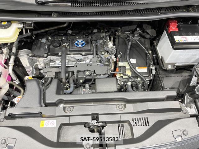 Toyota VOXY 2024-06 7804521-17