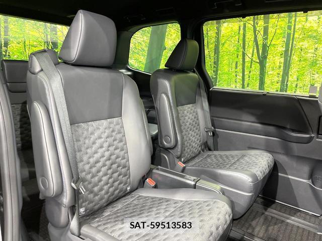 Toyota VOXY 2024-06 7804521-8