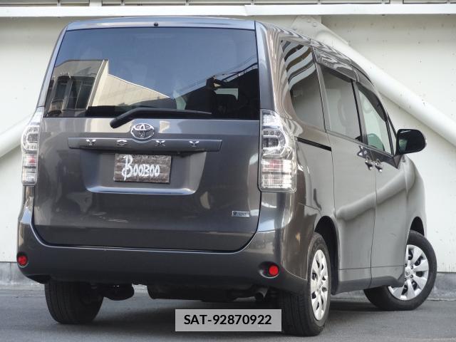 Toyota VOXY 2013-09 7805213-1