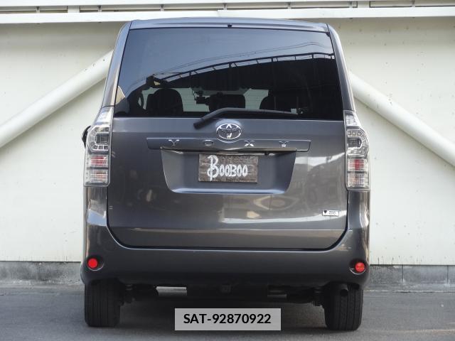Toyota VOXY 2013-09 7805213-10