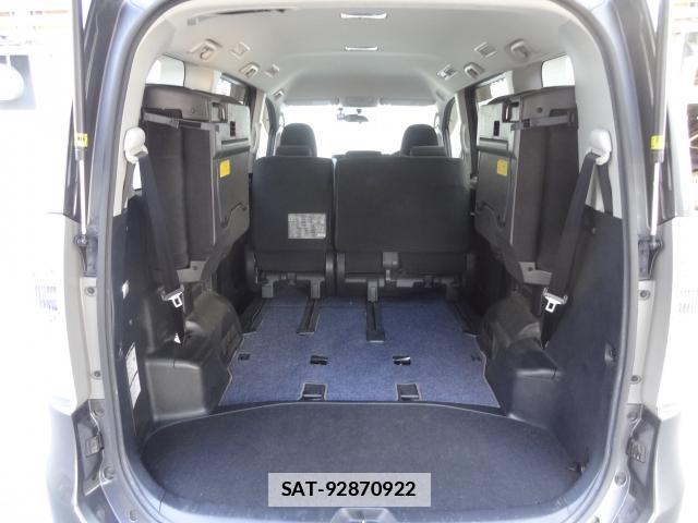 Toyota VOXY 2013-09 7805213-16